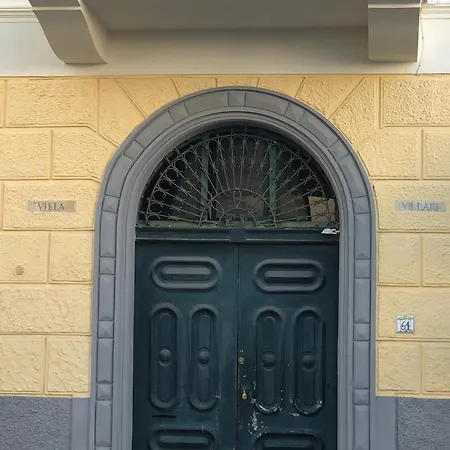 Charming Front Sea Apartament Ischia
