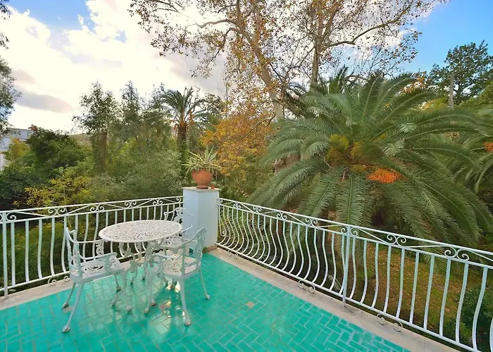 Charming Front Sea Apartament Ischia