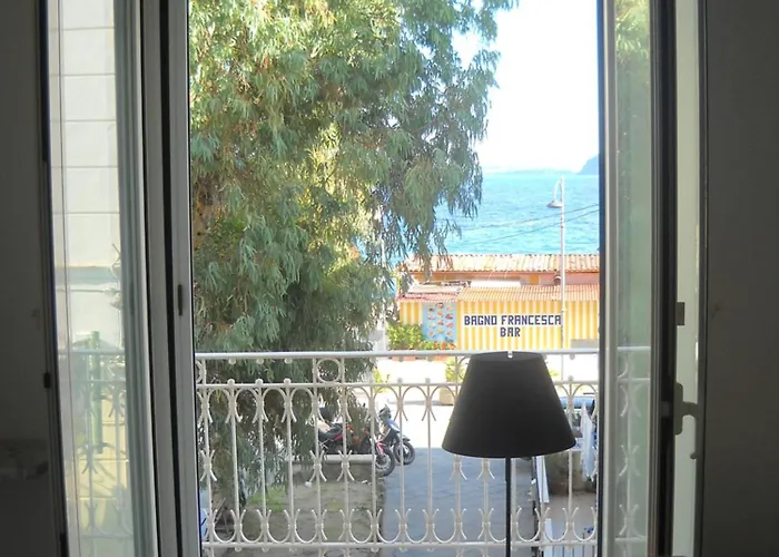 Charming Front Sea Appartement