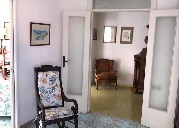 Apartament Charming Front Sea